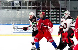 «Прогресс» потерпел два поражения в выездной мини-серии против «Юниора»