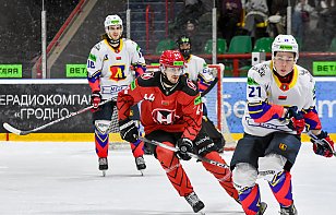 Первый матч областного дерби остался за лидчанами