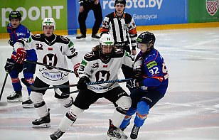 «Прогресс» дважды уступил «Локо» в Орше