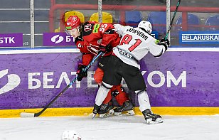 «Прогресс» дважды всухую уступил «Ястребам» в домашней мини-серии