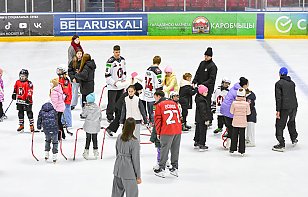 Хоккейный клуб «Неман» присоединился к проведению Всемирного женского уикенда